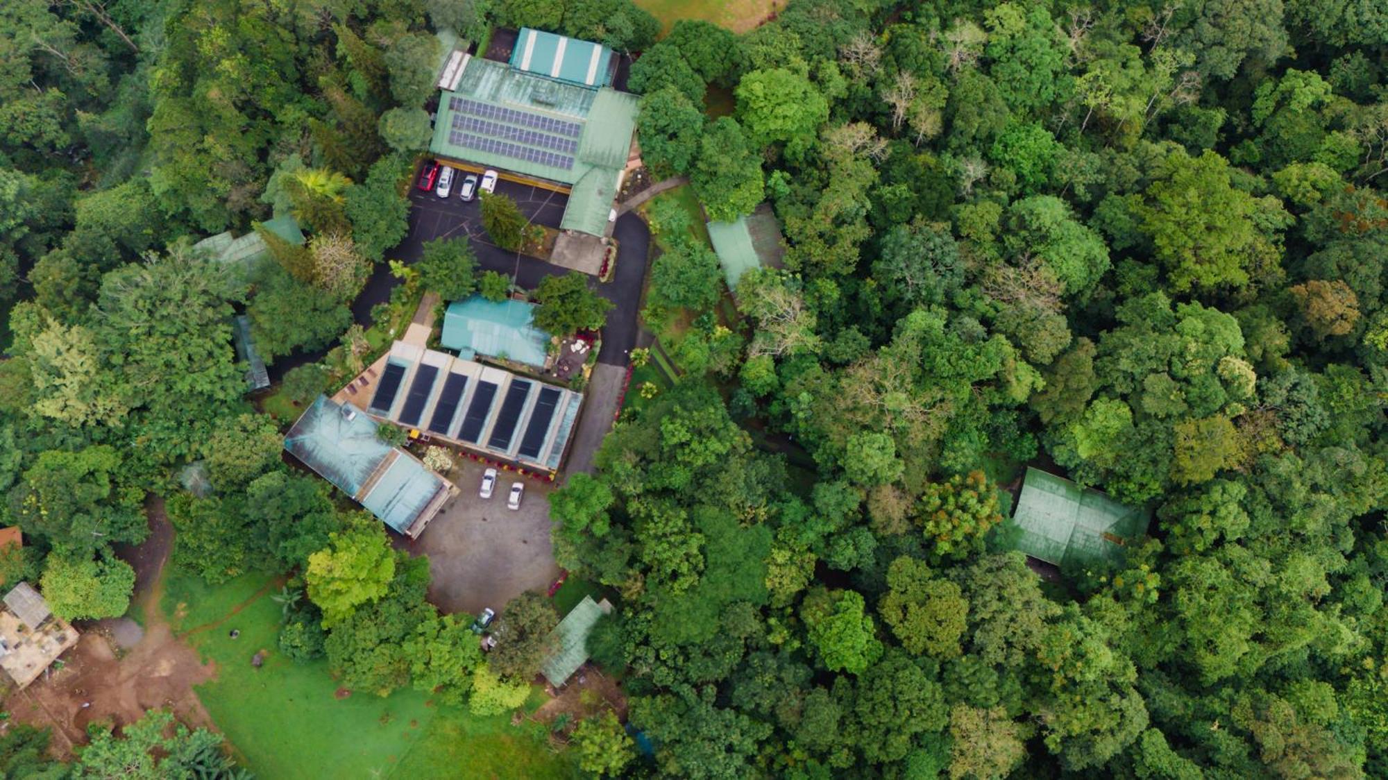 Avita Lodge Quesada  Ngoại thất bức ảnh