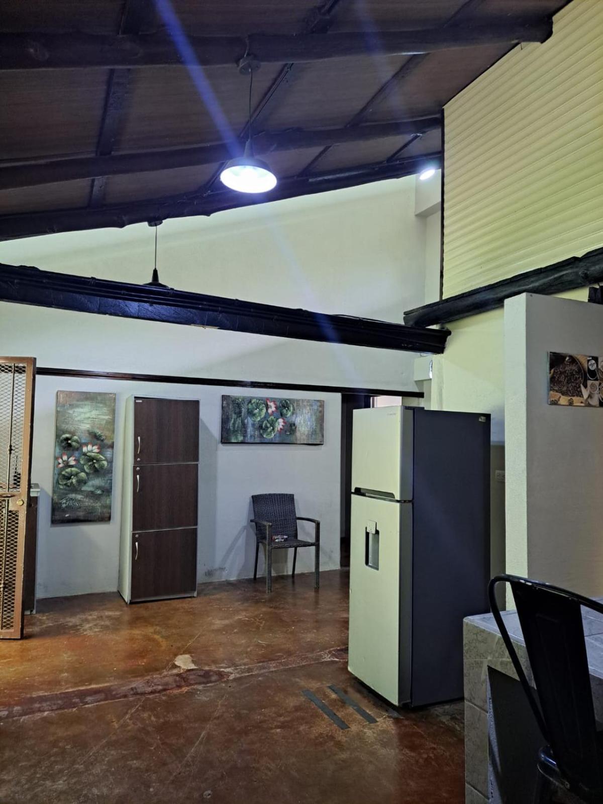 Avita Lodge Quesada  Ngoại thất bức ảnh