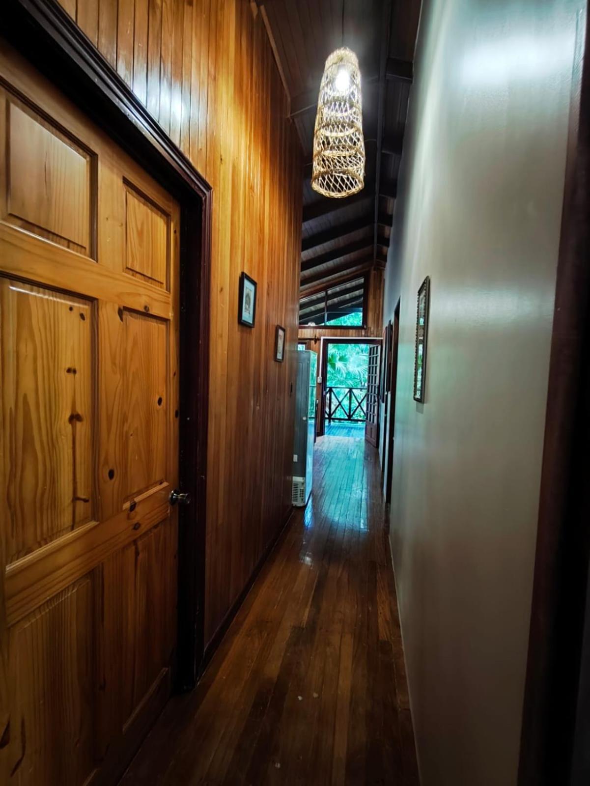 Avita Lodge Quesada  Ngoại thất bức ảnh